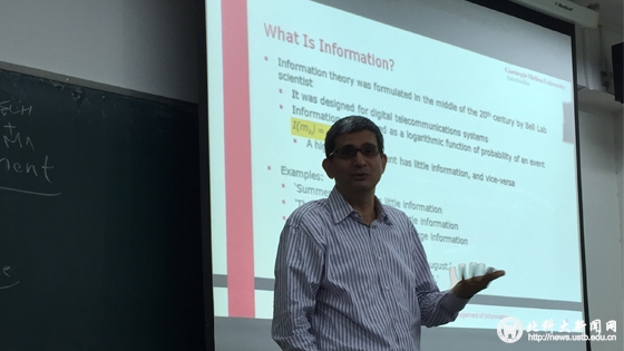 ���ڻ�÷¡��ѧ���޷�УRiaz Esmailzadeh���ڵ���У����ѧ����������